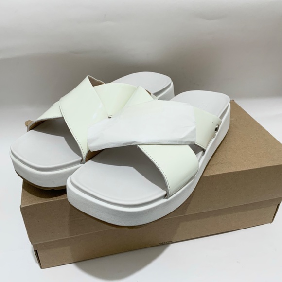 UGG Emily Slide Cross Strap Sandals White Patent Leather Platform Slip On 7.5 - Picture 8 of 12